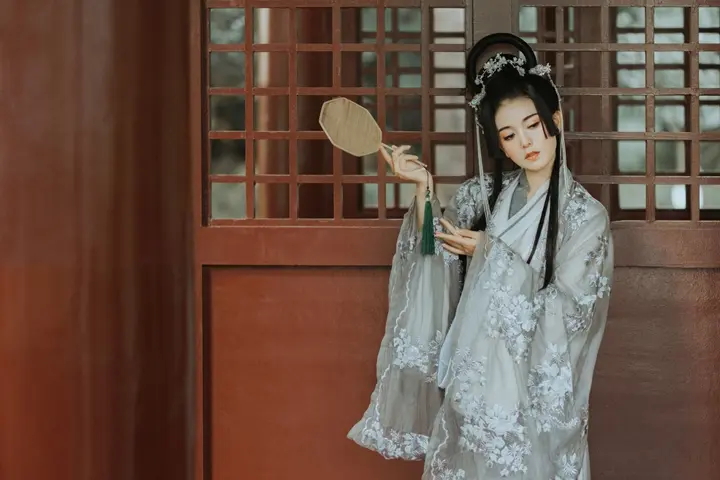 Y263 闲云野居 航子[33+1P／500MB]