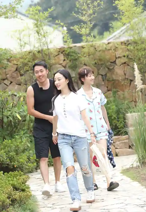 M906 景甜 青春旅社 现场剧照 睡衣美足58p-7m