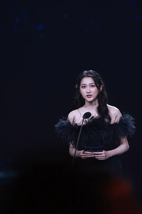 M928 关晓彤百花奖内场104p-8m